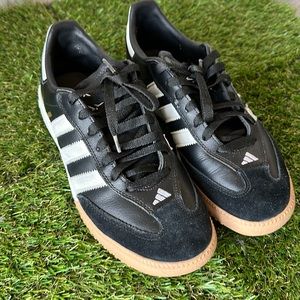 Addias Samba Black and white